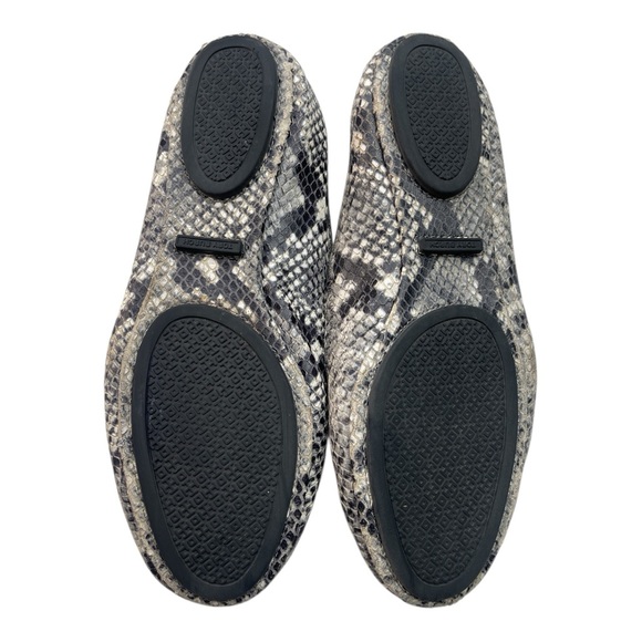 Tory Burch Black and Gray Flats with Logo Medallion - Picture 5 of 5